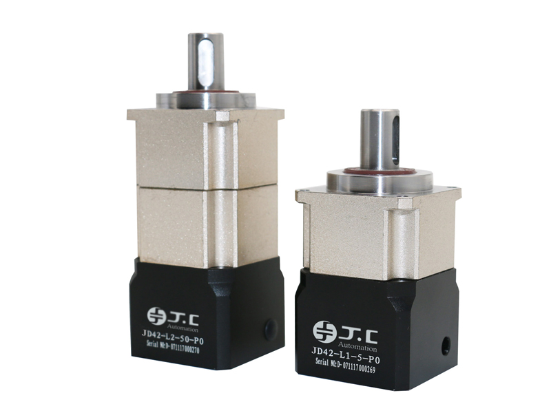 JC伺服減速機在啟動(dòng)時(shí)要注意什么事項